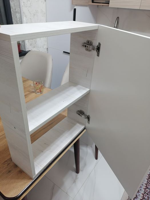 Шкафчик в ванную