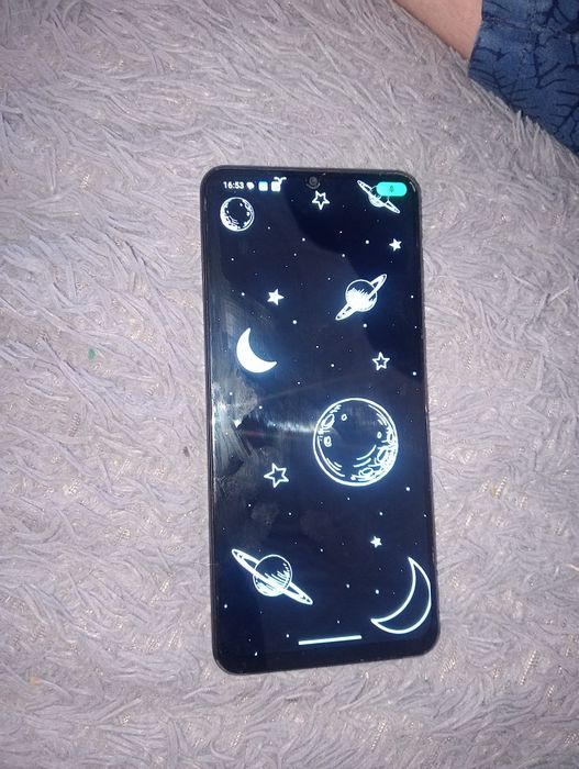 Продам телефон реалми