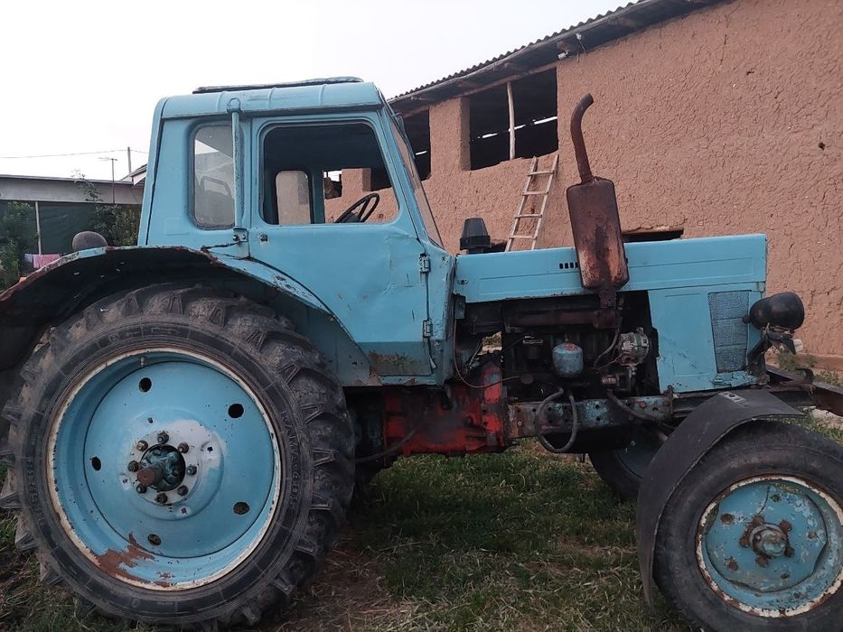 Traktor mtz 80 sotiladi