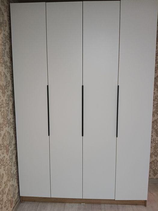 Продаю шкаф нормально состояние