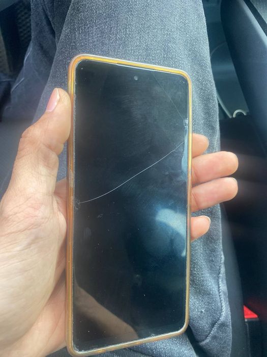 Продаётся телефон технопои 5