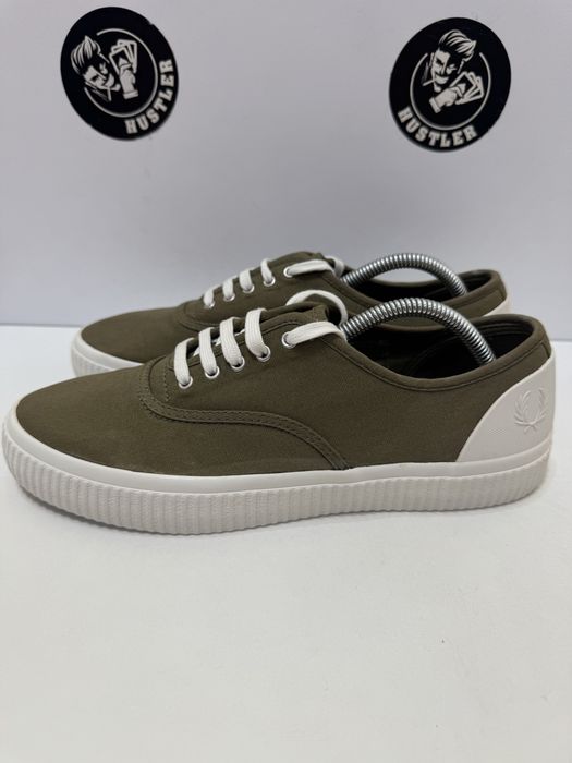 Сникърси FRED PERRY . Номер 41