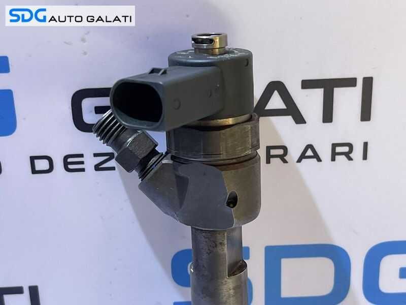 Injector Injectoare Mercedes Sprinter 2.7 CDI 2000 - 2006 Cod A6110700687 0445110025