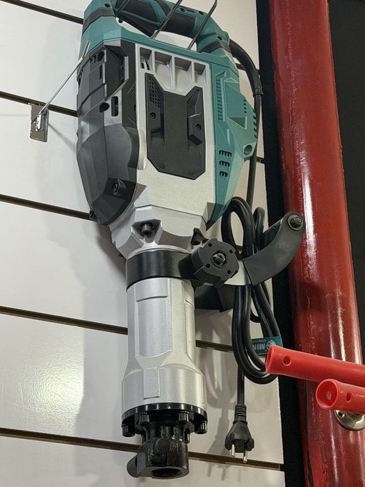 Minli brend mesniy srochna sotiladi 2 ta bor