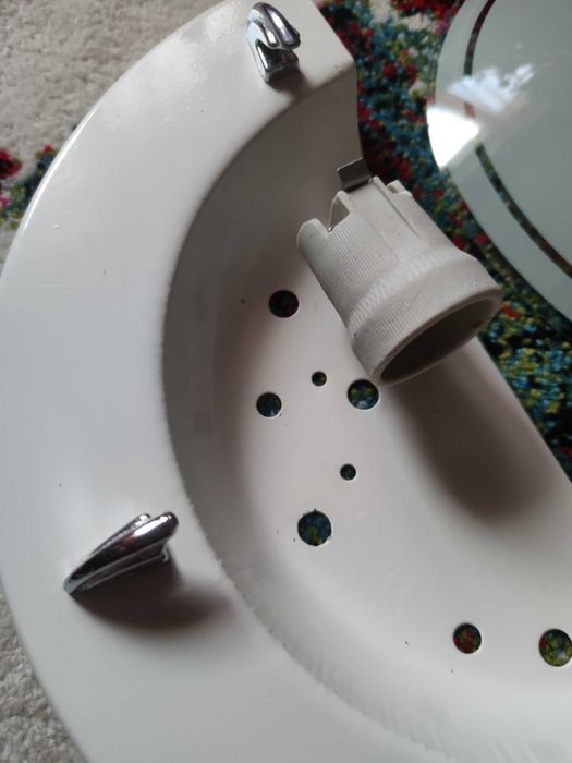 aplica perete model clasic aproape NOUA