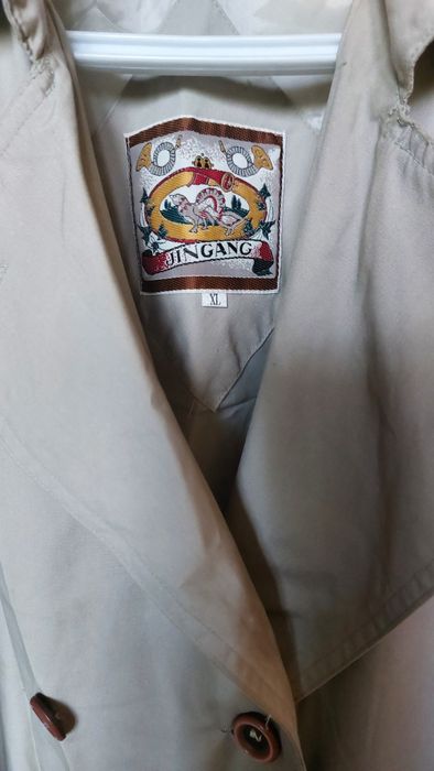 Плащ  женский  фирмы  JINGANG    раз : XLL: