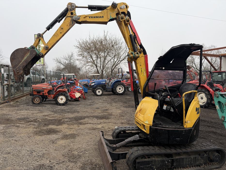 Excavator, miniexcavator yanmar B2-5