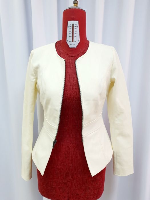 Sacou gecuta cambrata Dkny