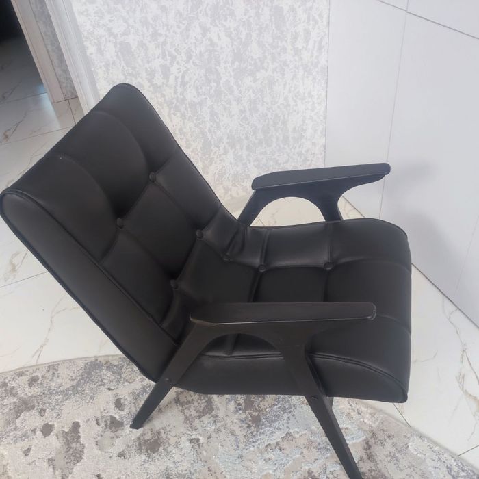 Продается новые кресло.