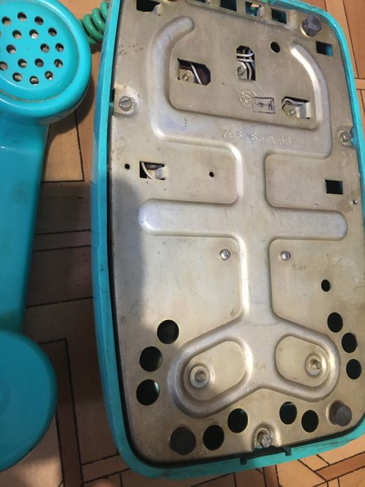 Телефон дисковый из СССР