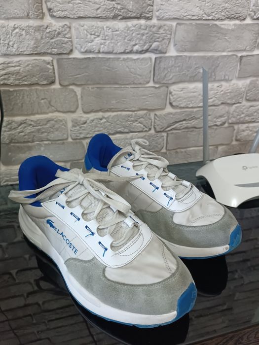 Оригинальные кроссы Lacoste
