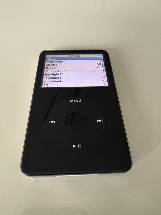 iPod Classic 5.5 Generation (Модел: MA446FD/A)
