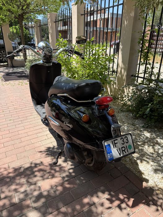 Scuter Aprilia Mojito Custom 125