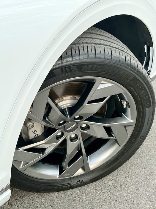 Genesis GV70 EV AWD  ADVANCED SPORT 520km запас ход