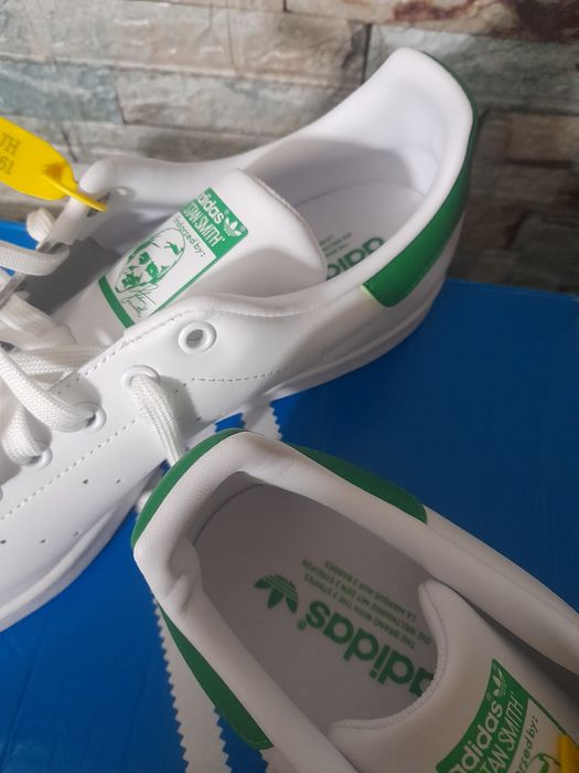 Кроссовки adidas