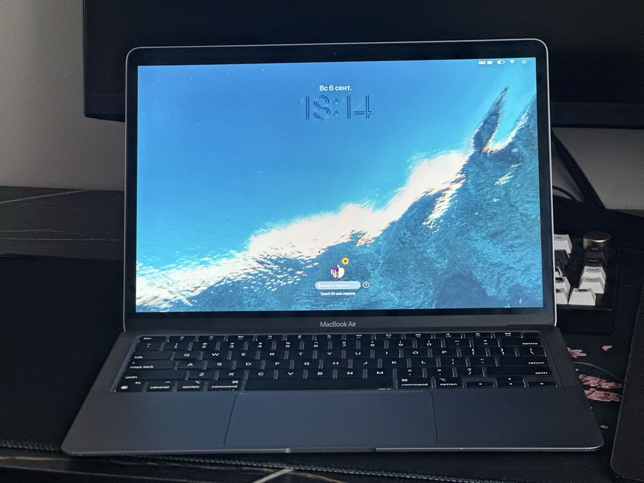 Macbook air m1 8/256