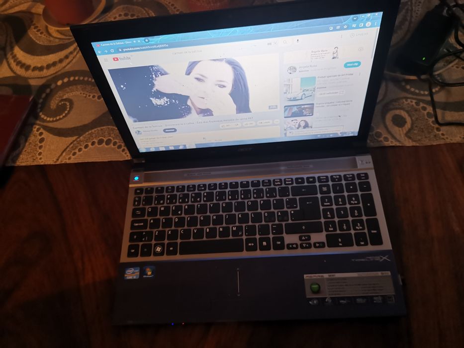 Acer aspire timeline X 5830T  procesor I3