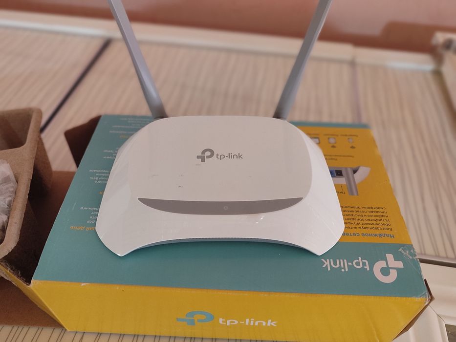 Роутер tp-link n300 wi-fi роутер скорости wi-fi 300 мб в секунду б/у .