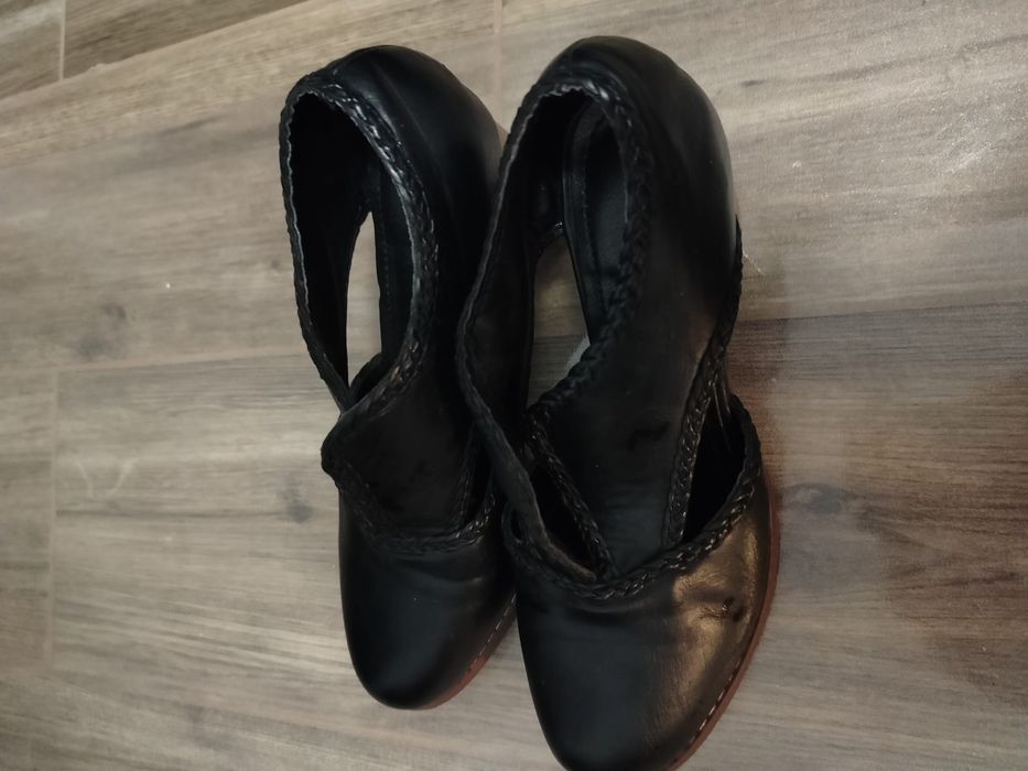 Ghete de piele naturală femei mărimea 37