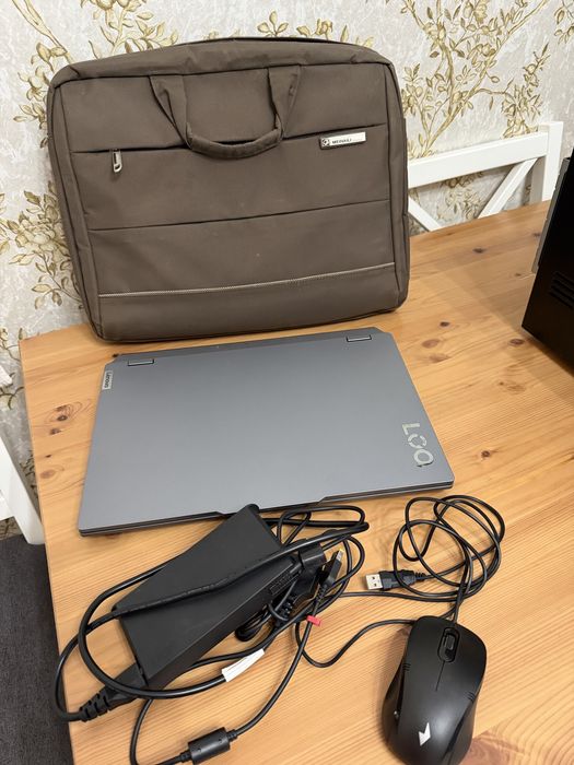 Ноутбук Lenovo LOQ 15IAX9