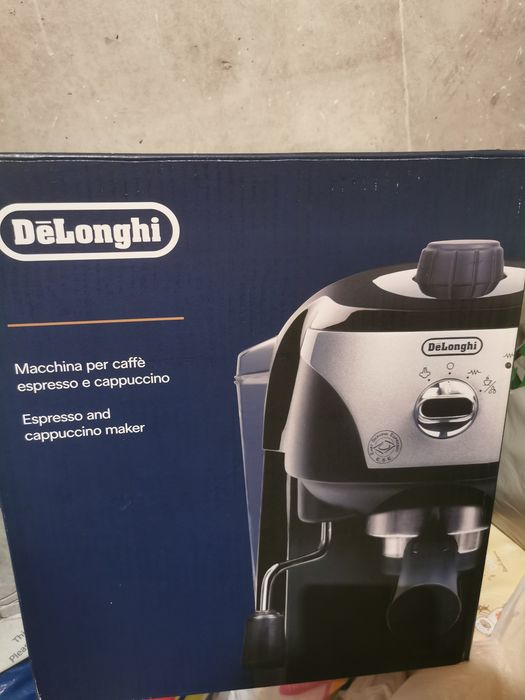 Delonghi кафе машина