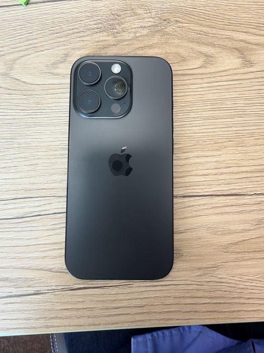Vand iphone 16 Pro- black- impecabil- 256 gb