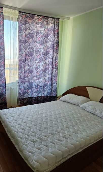 Дава се под наем Тристаен апартамент в София, Изток - 120 кв.м за 999 € - Снимка #4