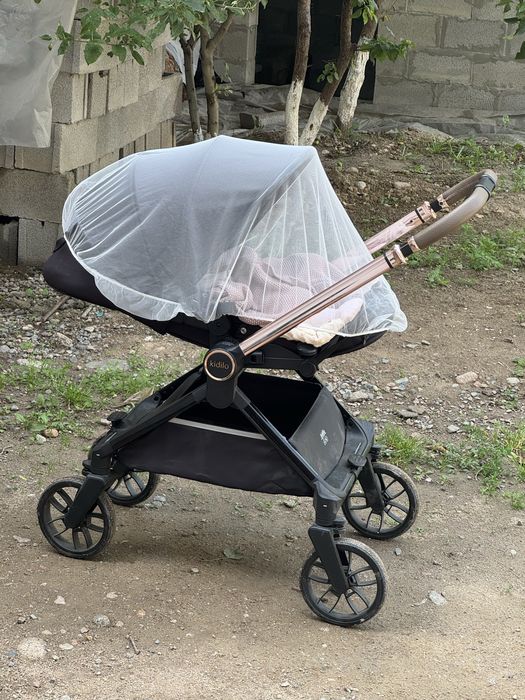 Коляска прогулочная