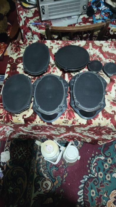 Vind boxe auto Crysler pret130 buc