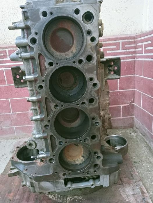 Isuzu aftobus mator sotiladi