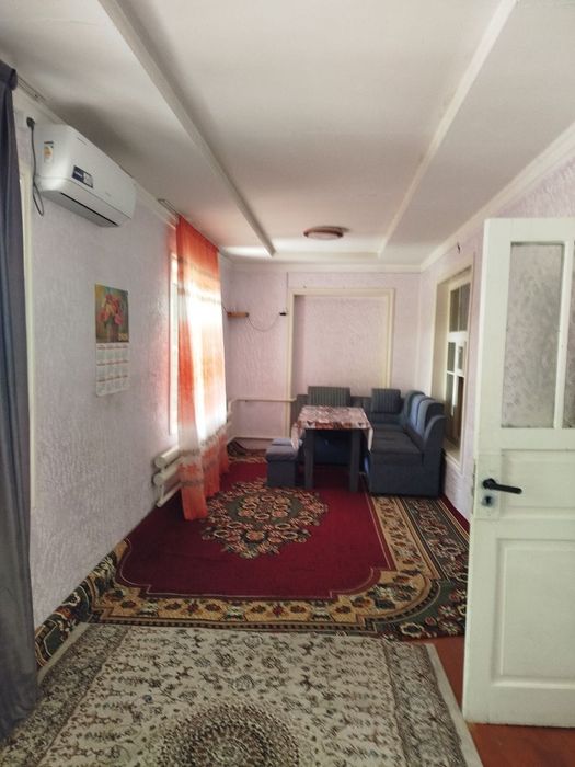 Uy sotiladi hamassi sharoit bor