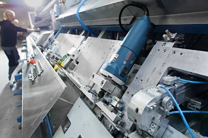 Прямая шлифмашина BOSCH GGS 28 CE