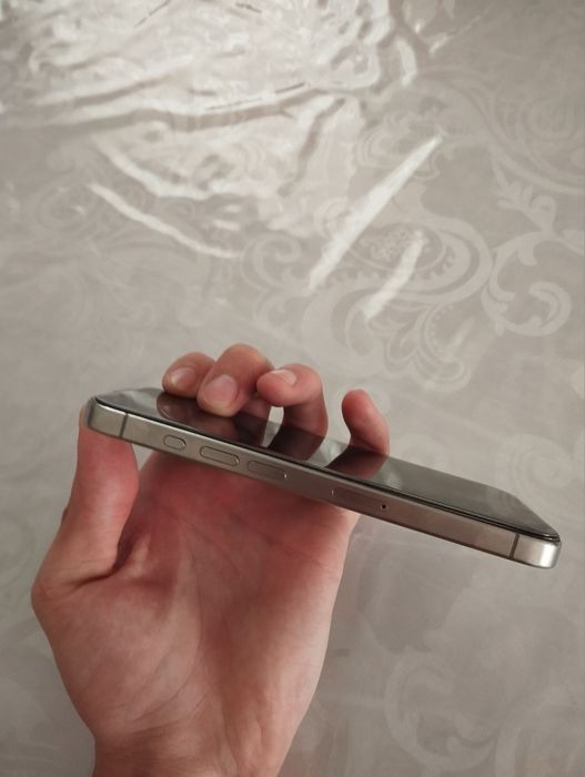 Iphone 15 pro sotiladi