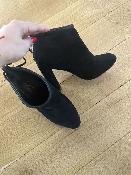 Велурени дамски боти