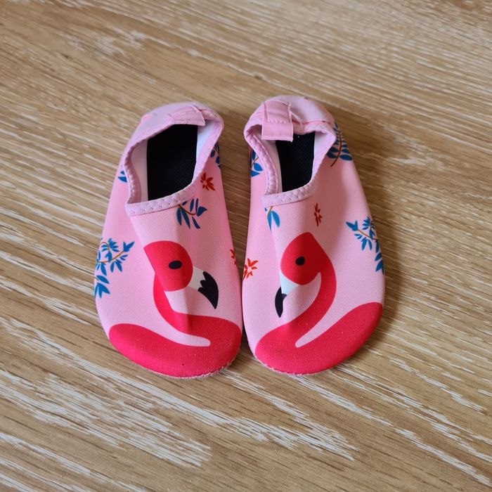 Аквашузы для купания