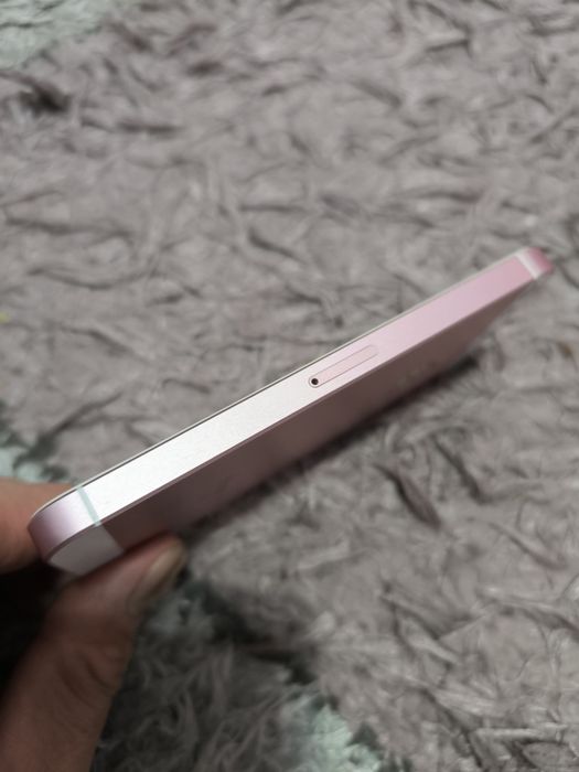 Iphone SE 2016г 16gb Rose gold и Iphone 11 64gb