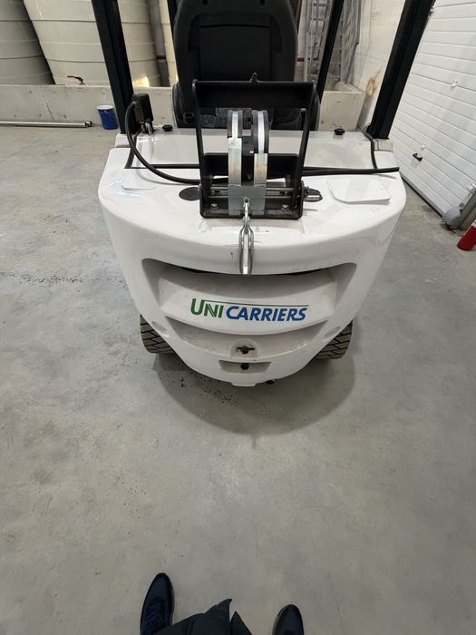 Вилочный погрузчик