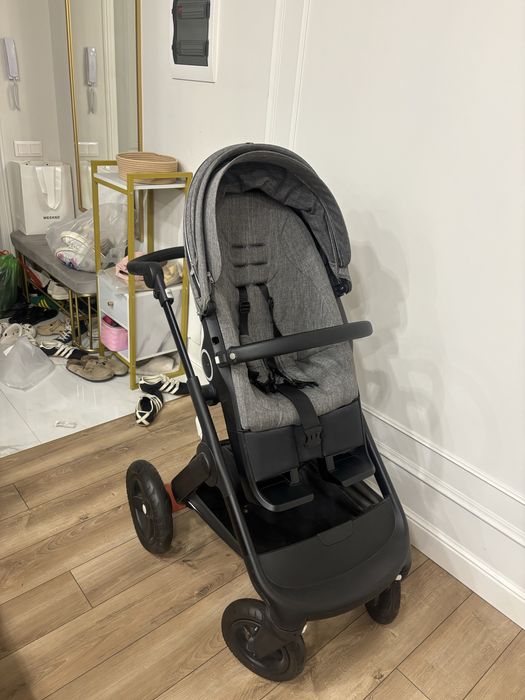 Коляска STOKKE.Отличное состояние