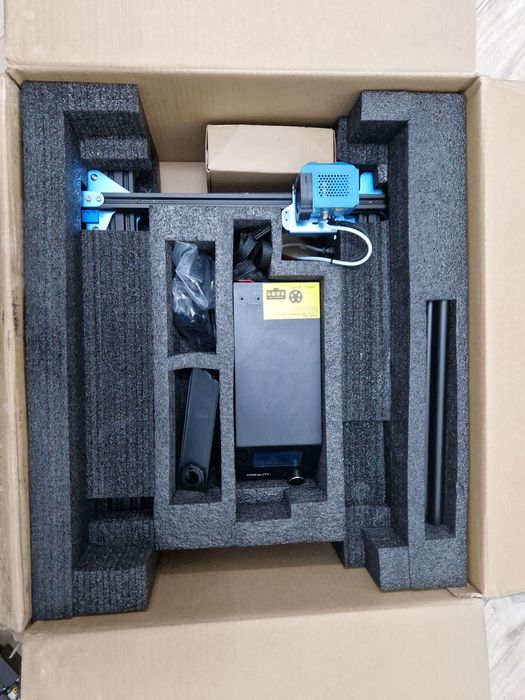 Imprimantă 3D Creality CR10 V2