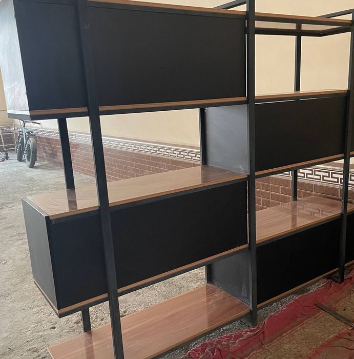 Лофт мебел для книги