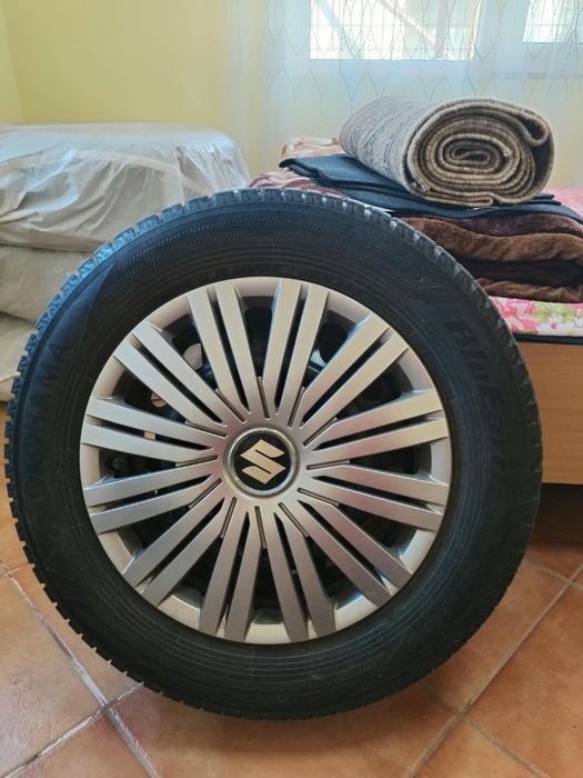 Vand cauciucuri suzuki vitara stare excelenta