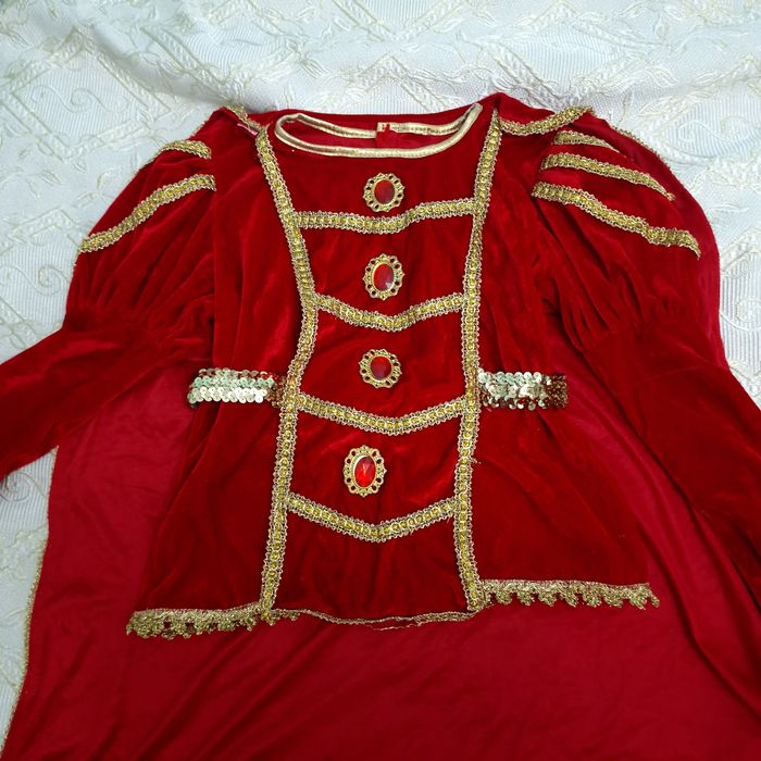 Прокат детских карнавальных костюмов