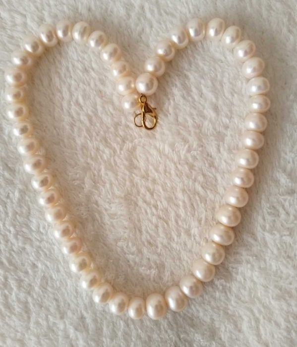 Гердани с перли.Бижутерия,гривни,медальони.