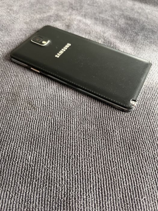 Samsung galaxy note 3 N9005 с нова батерия