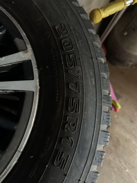 Шины и диски продам