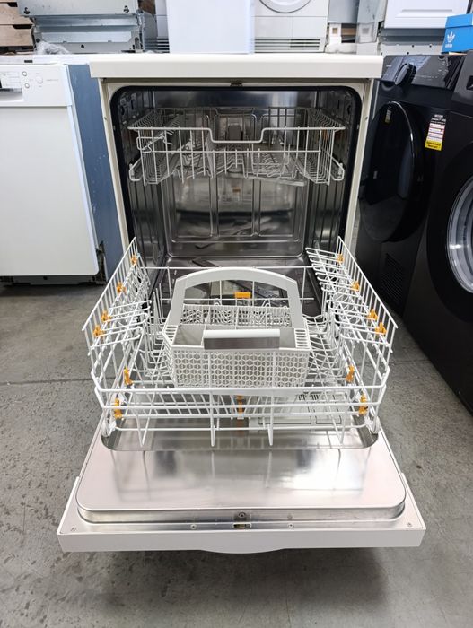 Свободно стояща Съдомиялна Miele XXL