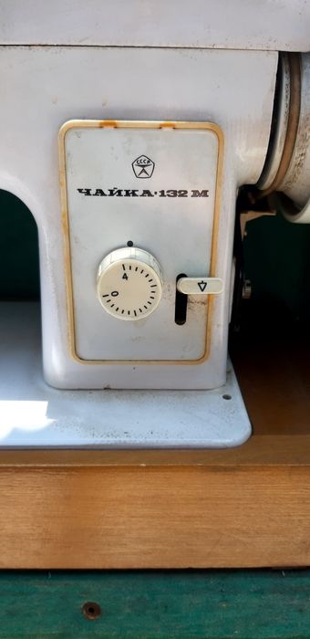 Продаётся швейная машина
