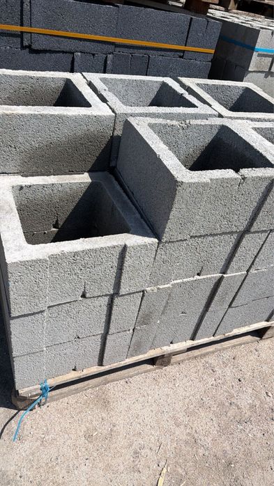 сплитерные блоки , колоны, рванный