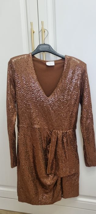 Платья нарядные 42 размера