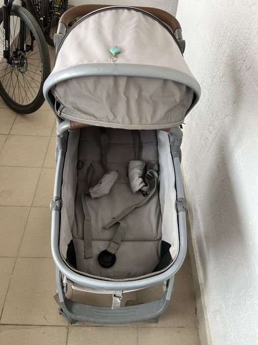 Продам коляску с рождения до 3 лет
